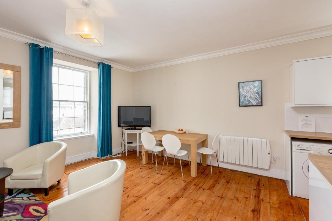 Silver Lining-Royal Mile Apartments Единбург Екстериор снимка